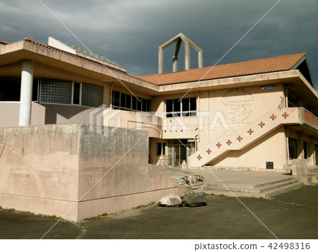 前中濱小學 42498316