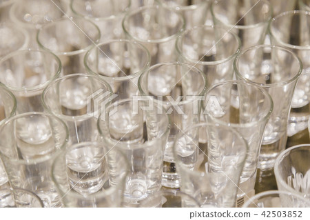 Wine glasses for strong alcoholic beverages 42503852