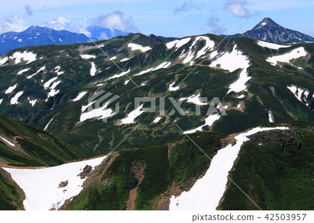 Northern Alps Mt. Kurokidake (Kurodake) Dogen back to the summit Ginza Course Samata Renhakadake, Kasagatake distant view Northern Alps Mt. Kurokidake (Kurodake) Dogen back to the summit Ginza Course Samata Renhakadake, Kasagatake distant view 42503957