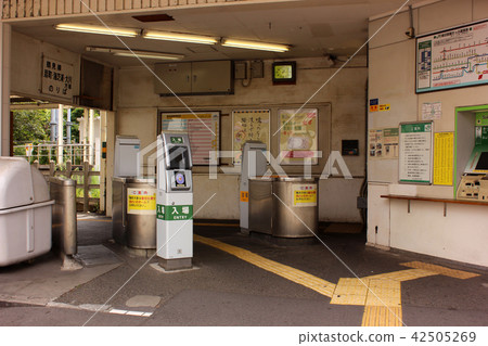 Tsurumi Line Tsurumi Ono Station Ticket Entrance (1) Tsurumi Line Tsurumi Ono Station Ticket Entrance (1) 42505269