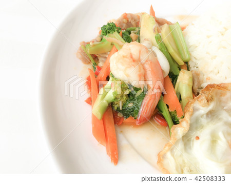 Fried Savory sauteed mixed vegetables with shimp Fried Savory sauteed mixed vegetables with shimp 42508333
