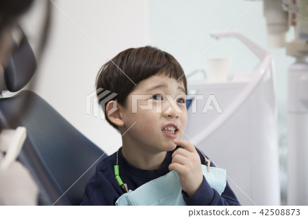 Children in dentistry Children in dentistry 42508873