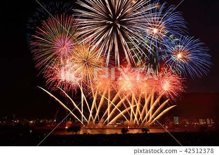 Adachi-ku fireworks display 42512378