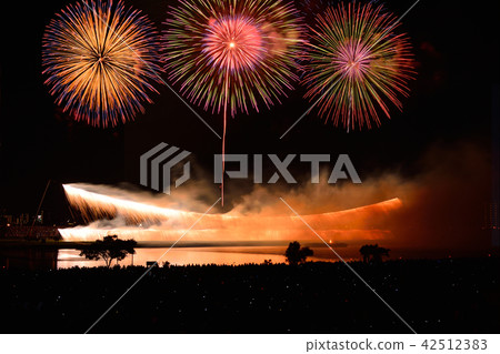 Adachi-ku fireworks display 42512383