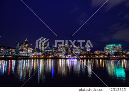 Downtown night view of Portland, USA · Downtown night view of Portland, USA · 42512815