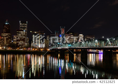 Downtown night view of Portland, USA · Downtown night view of Portland, USA · 42512825