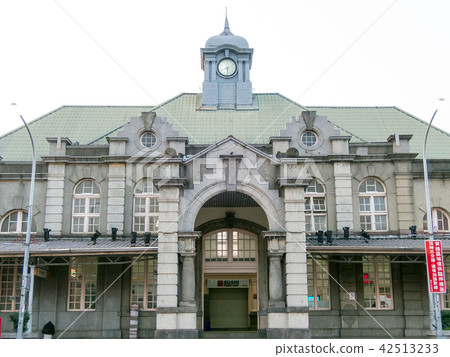 台灣新竹市現存台灣最古老的新竹站重要文化財產 台灣新竹市現存台灣最古老的新竹站重要文化財產 42513233