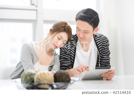 Cuddle cuddling (tablet terminal · tablet PC) 42514810