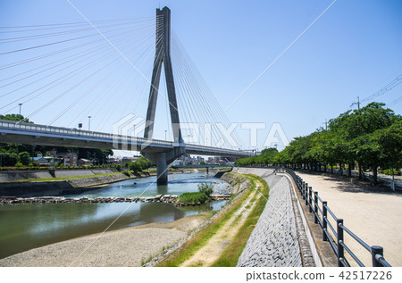 與Shin Inagawa橋樑的風景 與Shin Inagawa橋樑的風景 42517226