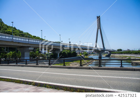 Shin Niagawa Ohashi seen from the Silky Bridge, Hanshin Express No. 11 Ikeda Line 42517321