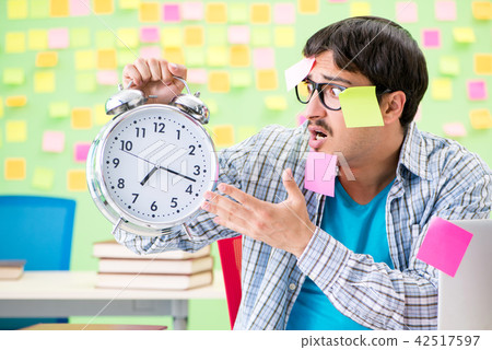 Student with many conflicting priorities Student with many conflicting priorities 42517597