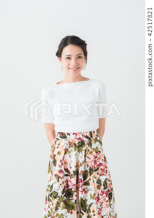 20's Women's Summer Style 20's Women's Summer Style 42517821