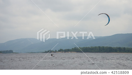 Panoramic view of the Zhiguli mountains from the Peninsula Kopylovo. 42518809