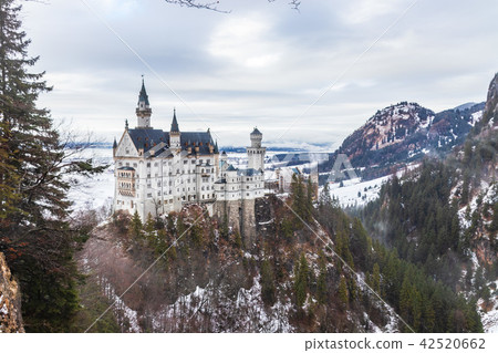Neuschwanstein Castle 42520662