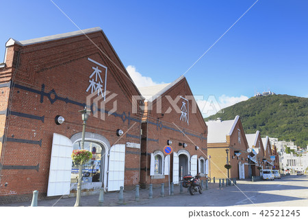 Hakodate Kanamori紅磚倉庫和函館山 Hakodate Kanamori紅磚倉庫和函館山 42521245