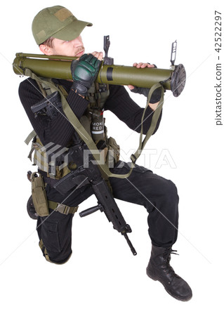 mercenary with bazooka gun mercenary with bazooka gun 42522297