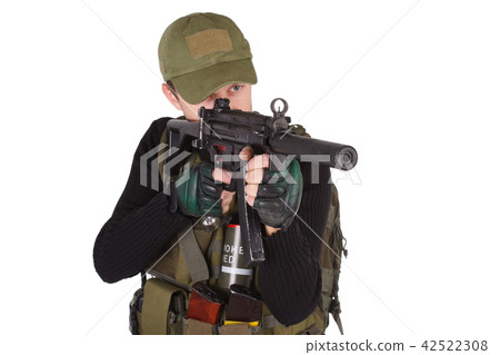 mercenary with mp5 submachine gun mercenary with mp5 submachine gun 42522308