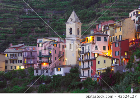 Night Manarola, Cinque Terre, Liguria, Italy Night Manarola, Cinque Terre, Liguria, Italy 42524127