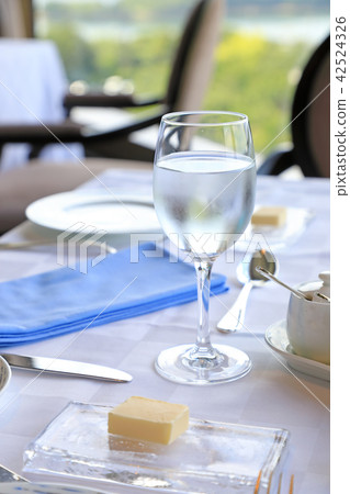 酒店早餐 42524326