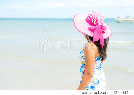 summer holiday and vacation concept. summer holiday and vacation concept. 42524344