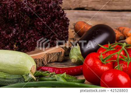 Cooking fresh vegetable salad. 42528803