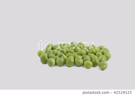 Ripe pea vegetable. Ripe pea vegetable. 42529125