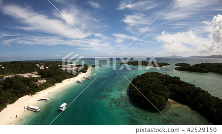 Drone image: Kawahira Bay of Ishigakijima 42529150
