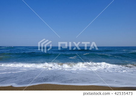 Beautiful coastal scenery · Hakurei coast 42535473