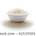Japan rice dry in bowl on white background 42535565