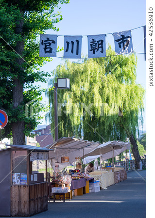 岐阜縣高山市宮川早市 42536910