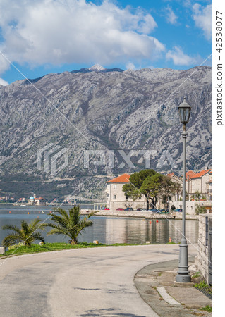 Coastal road in the Perast town 42538077