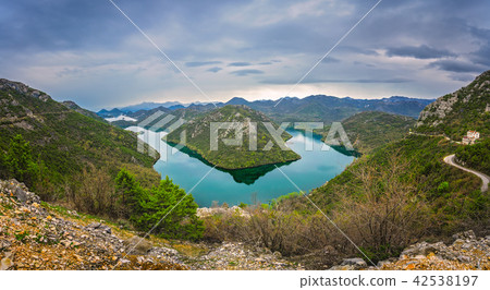 The bend of the Rijeka Crnojevica River 42538197