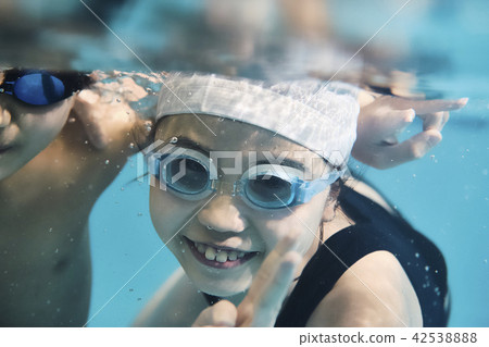 Children enjoy swimming 42538888