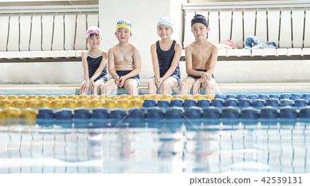 Swimming children 42539131