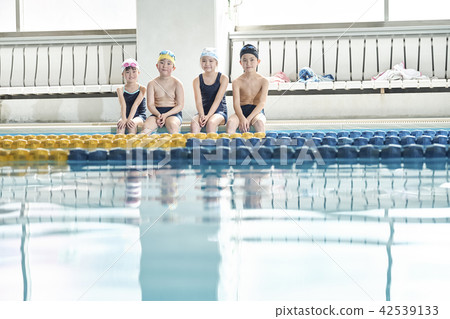 Swimming children 42539133