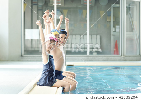 Swimming children Swimming children 42539204