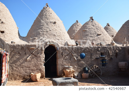 Turkish Shan Urfa Old Testament Settlement Hallan Beehive House (house of sunburned brick house) entrance 42540987