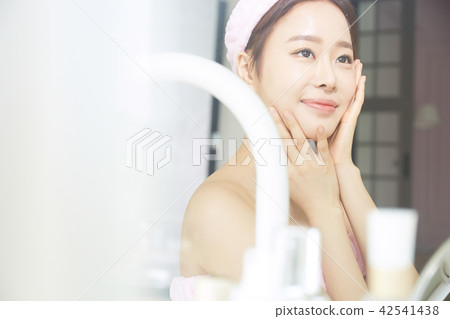 女性美容護膚 女性美容護膚 42541438