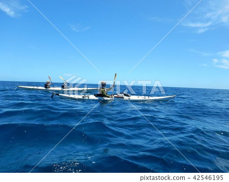 海上皮划艇 42546195