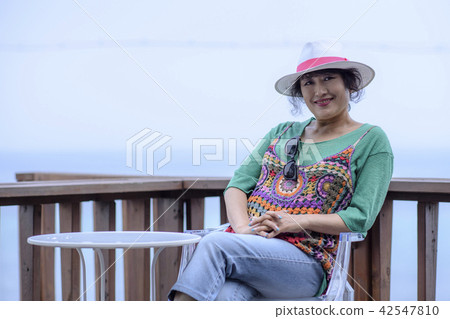 Senior Travel 42547810