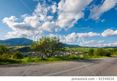 road through beautiful countryside road through beautiful countryside 42548016