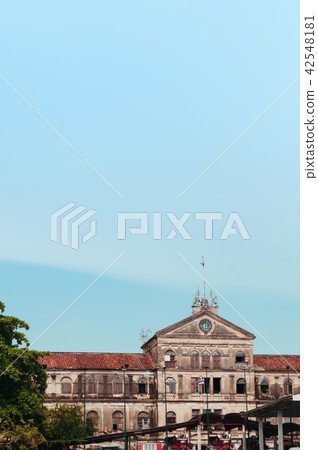 Facade of old colonial building Bangkok old town 42548181