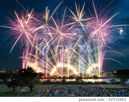Katsushika fuzuri firework display Katsushika fuzuri firework display 42552063