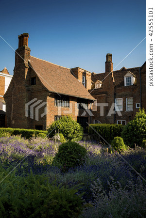 Tudor mansion in grounds of park in Ipswich Suffol Tudor mansion in grounds of park in Ipswich Suffol 42555101