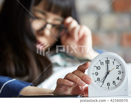 Woman morning lifestyle 42560070