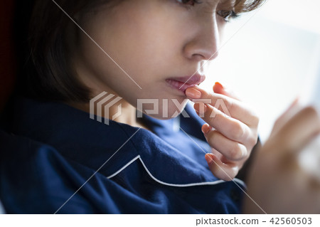 Woman lifestyle relax Woman lifestyle relax 42560503