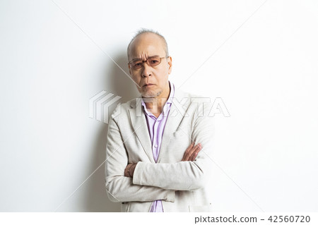 Male senior portrait facial expression Male senior portrait facial expression 42560720