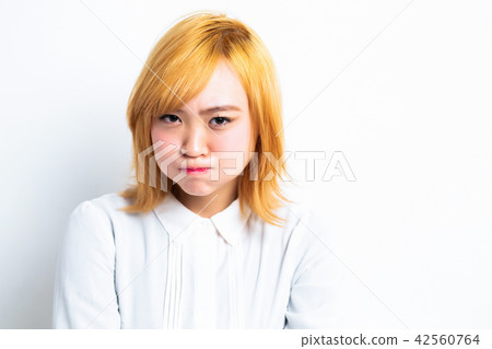 Female portrait facial expression 42560764