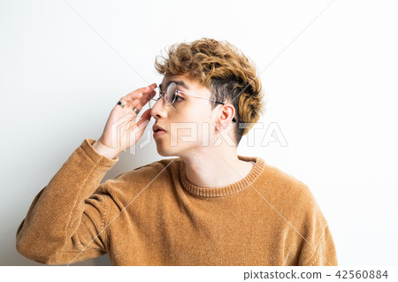 Male Foreigner Portrait Facial Expressions Male Foreigner Portrait Facial Expressions 42560884