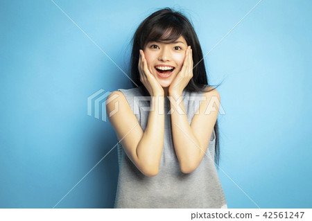 Female portrait facial expression Female portrait facial expression 42561247